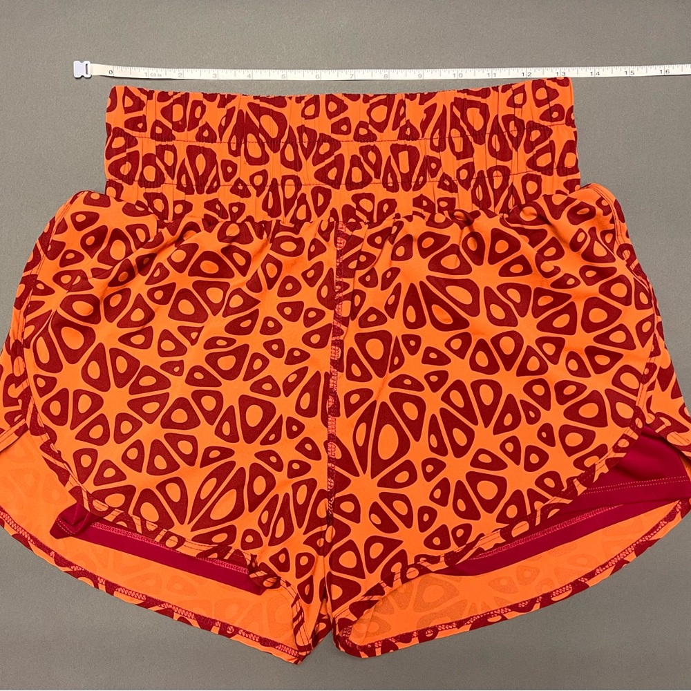 Vitality Vista Shorts from the 2022 capsule collection with Cosmopolitan.